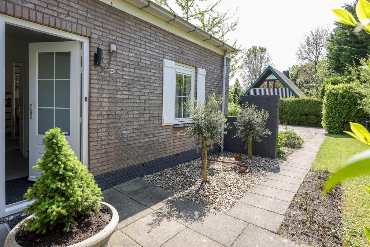 Hello Zeeland - Vakantiehuis De Elf Boompjes 64 브라위니서 외부 사진